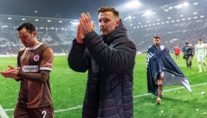 德甲精彩对决：奥格斯堡与弗赖堡，谁将赢得胜利？