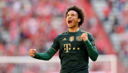 德甲惊变！拜仁0射正闷平药厂，8分领跑下的危机与转机！